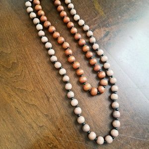 🔥 3 for $15 - Wooden bead necklaces X2